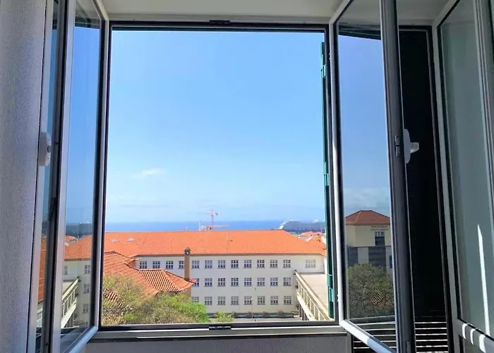 Madeira, 3 Bedroom With Ocean Views In