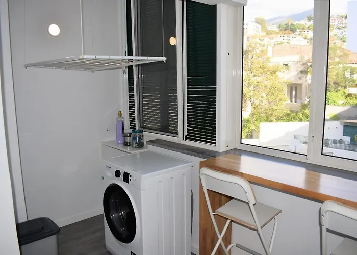 Madeira, 3 Bedroom With Ocean Views In Appartamento