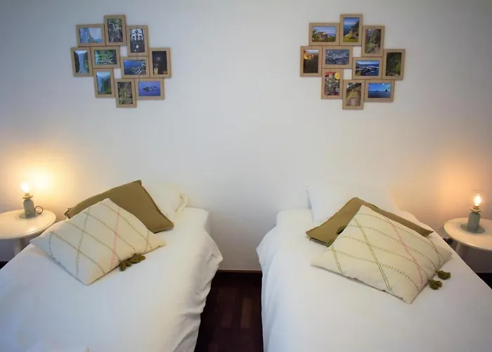 Madeira, 3 Bedroom With Ocean Views In *