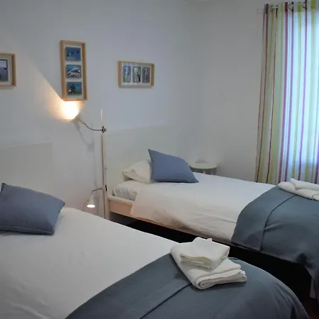 Madeira, 3 Bedroom With Ocean Views In Apartment