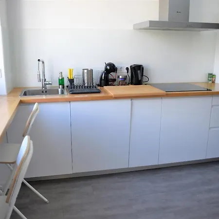 Madeira, 3 Bedroom With Ocean Views In Apartment Funchal (Madeira)