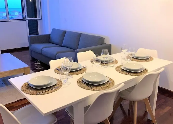 Madeira, 3 Bedroom With Ocean Views In Apartament *