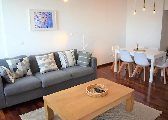Madeira, 3 Bedroom With Ocean Views In Apartament