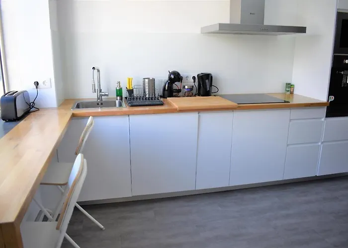 Madeira, 3 Bedroom With Ocean Views In Apartament Funchal (Madeira)
